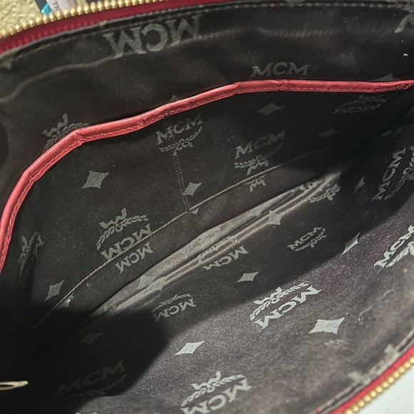 MCM MILLIE STUDDED PINK PHYTON DESIGN CLUTCH - Picture 7 of 9